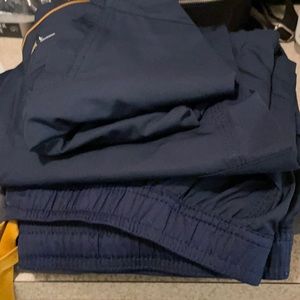 Men’s Carhartt scrubs